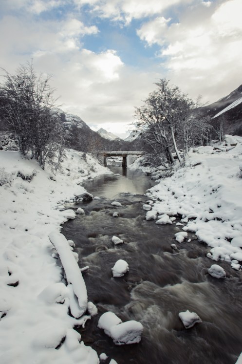 Llegando a Ushuaia sigo disfrutando de un millón de paisajes pintados por la nieve