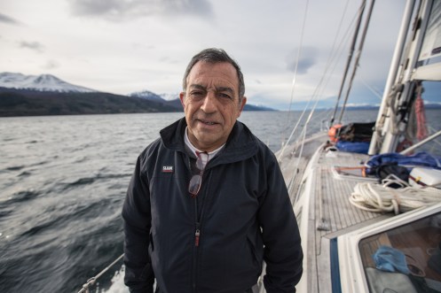 Narciso es el Capitán de este lujosos velero, el Endurance.
