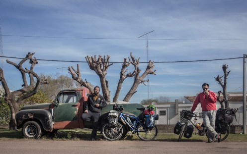 Nueva Palmira. Carlos es mi nuevo compañero de viaje.