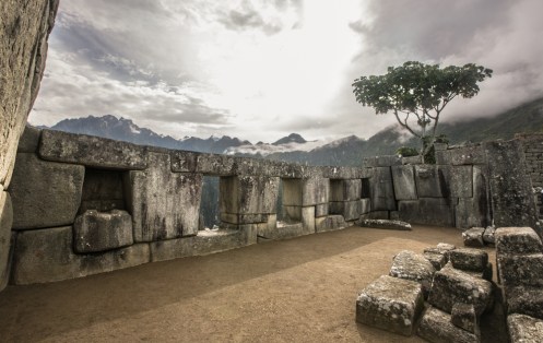 Las piedras perfectamente talladas y encajadas es algo que deja a cualquiera con la boca abierta
