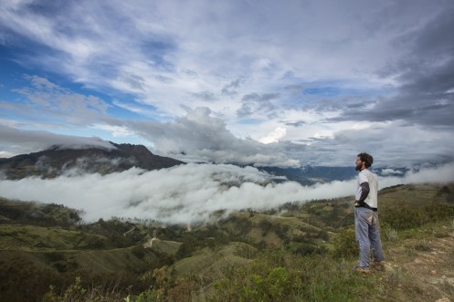 Nunca imaginé que pondría en mi blog la foto de alguien orinando, pero este momento lo merece.