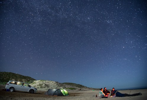 Pasamos la primera noche en una playa de la costa del Mar Cortés