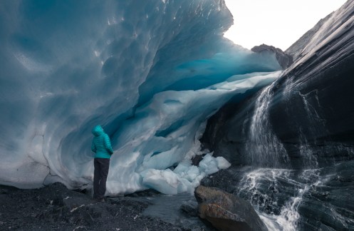Bea frente al Glaciar Worthington